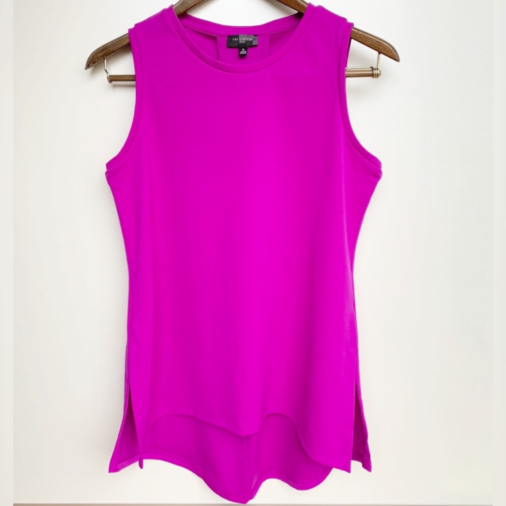 🌺 FLASH SALE 🌺 The Limited Magenta Sleeveless